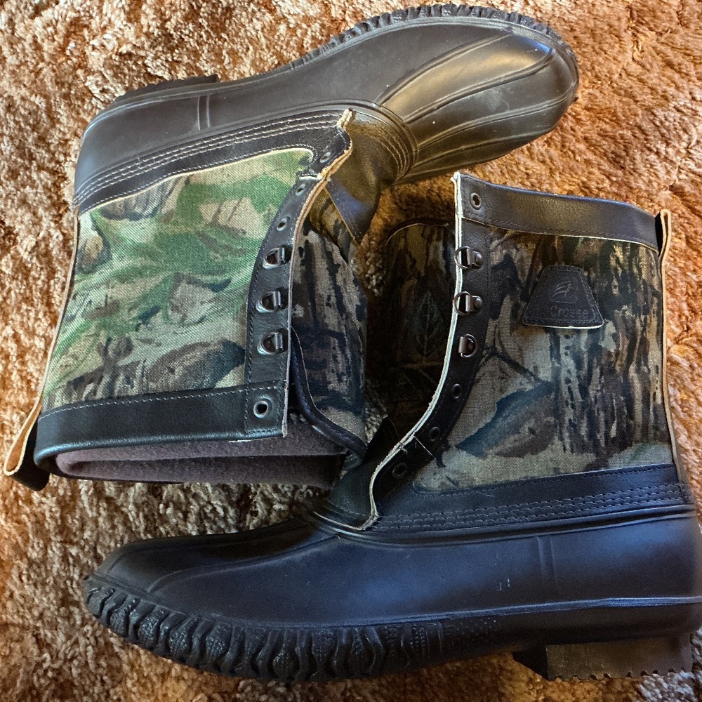 Never worn lacrosse rubber insulated hunting boots